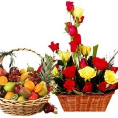 Basket of 20 Red and Yellow Roses with Basket Fresh Mix Fruits 5 kgs