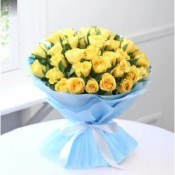 Beautiful Bunch of 35 Yellow Roses