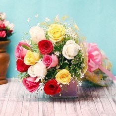 Bunch of 12 Mixed Roses