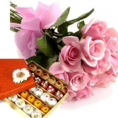 12 Pink Roses half Kg Assorted Mithai