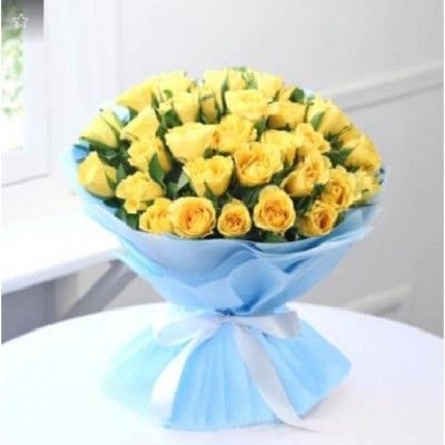 Beautiful Bunch of 35 Yellow Roses