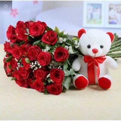 Bunch of 30 Red Roses with 6 Inches Teddy