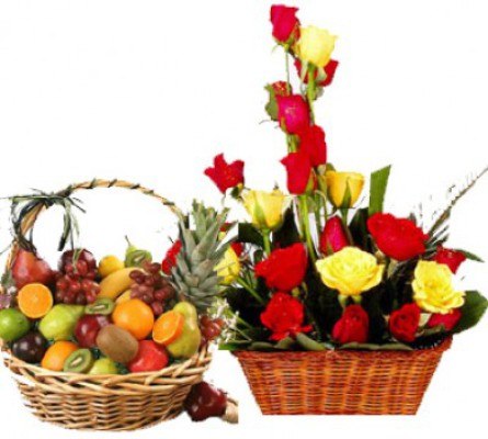 Basket of 20 Red and Yellow Roses with Basket Fresh Mix Fruits 5 kgs