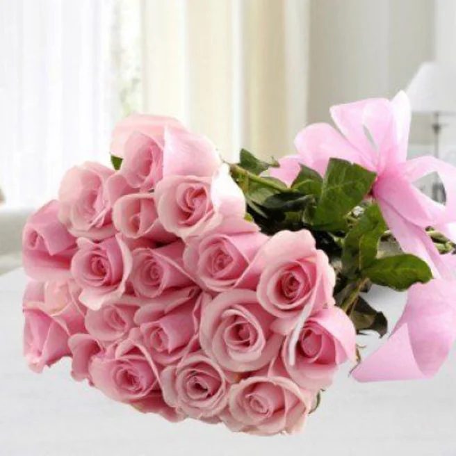 Beautiful Bunch of 20 Pink Roses